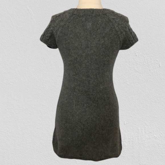 V-Neck Cable Tunic Dress. NWT - Picture 2 of 3